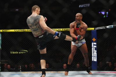 День России в UFC: Волков и Нурмагомедов завоевали ключевые победы